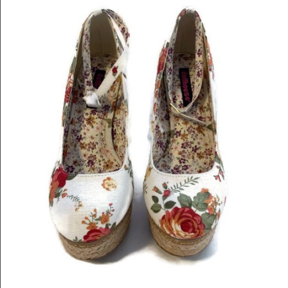 Floral Platform Heels NIB